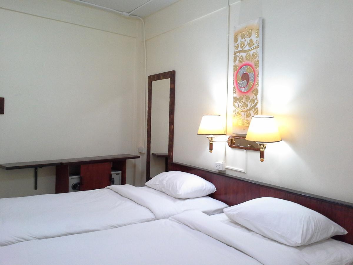Bc Guesthouse Banglamphu Bangkok Bagian luar foto