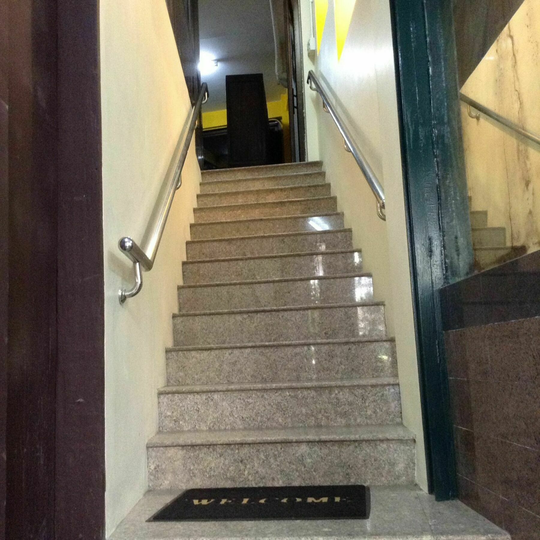 Bc Guesthouse Banglamphu Bangkok Bagian luar foto